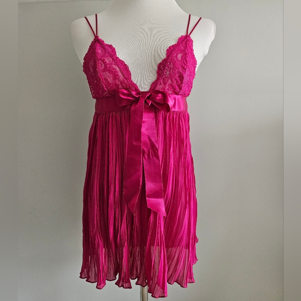 Victoria's Secret | Elegant Fuchsia Pink Lace Babydoll